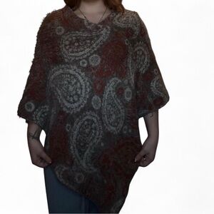 Elegant Paisley Women's Poncho